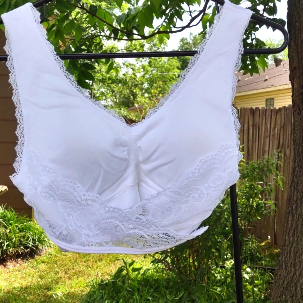 Size small sports bra